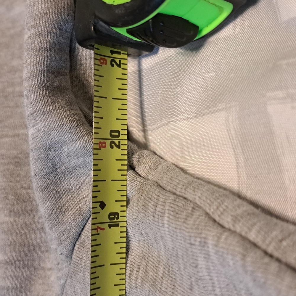 Sweatshirt - Picture 5 of 9